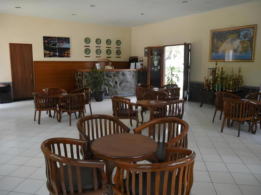 Augusta Sukabumi Hotel Εξωτερικό φωτογραφία